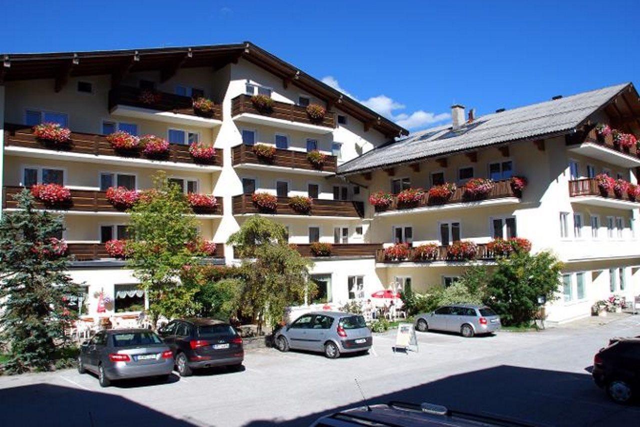 Hotel Post à Ramsau am Dachstein Extérieur photo